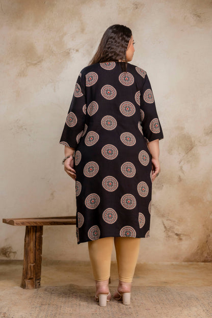 Plus Size Geometric Black Rayon Kurti – Curvisha