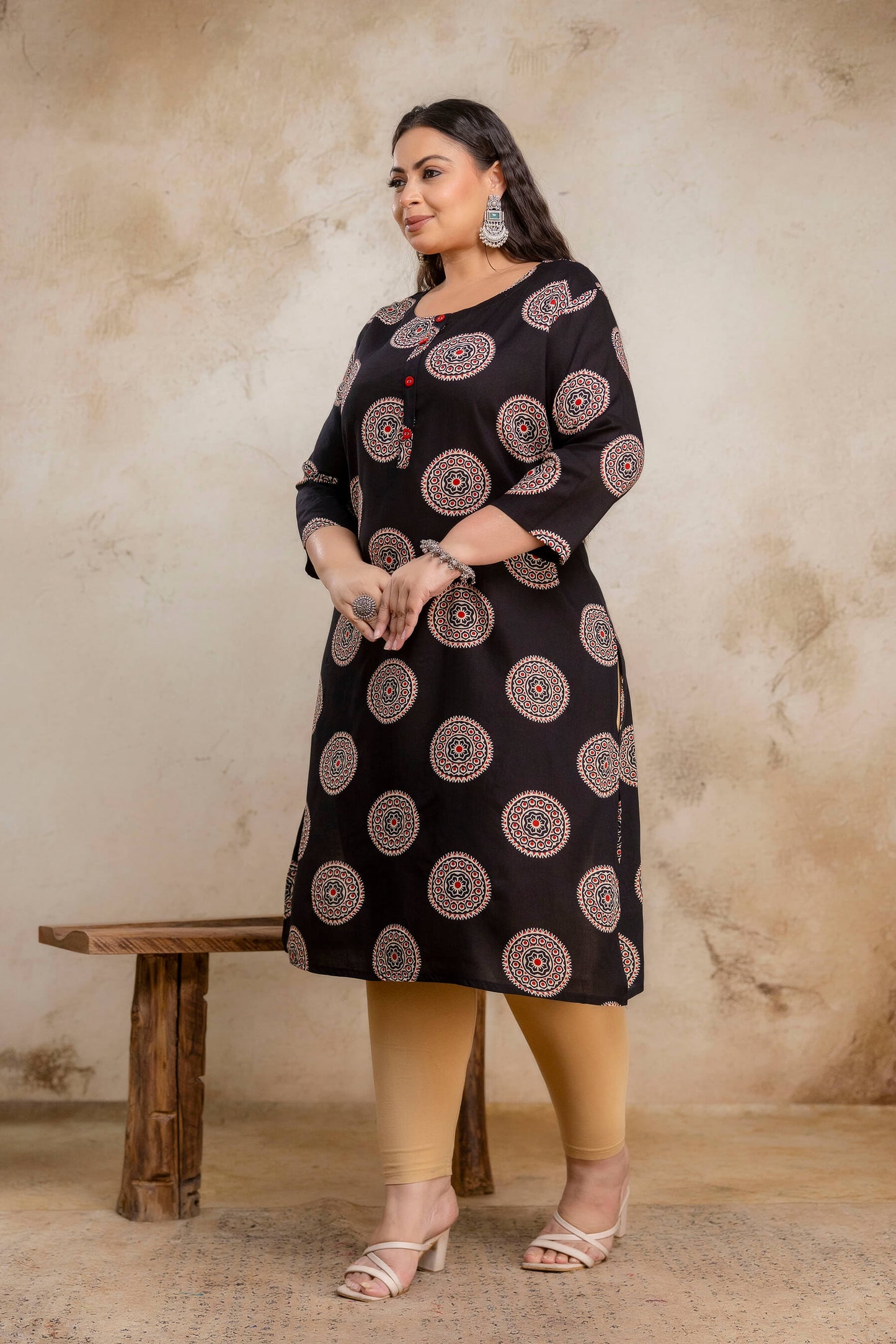 Plus Size Geometric Black Rayon Kurti – Curvisha