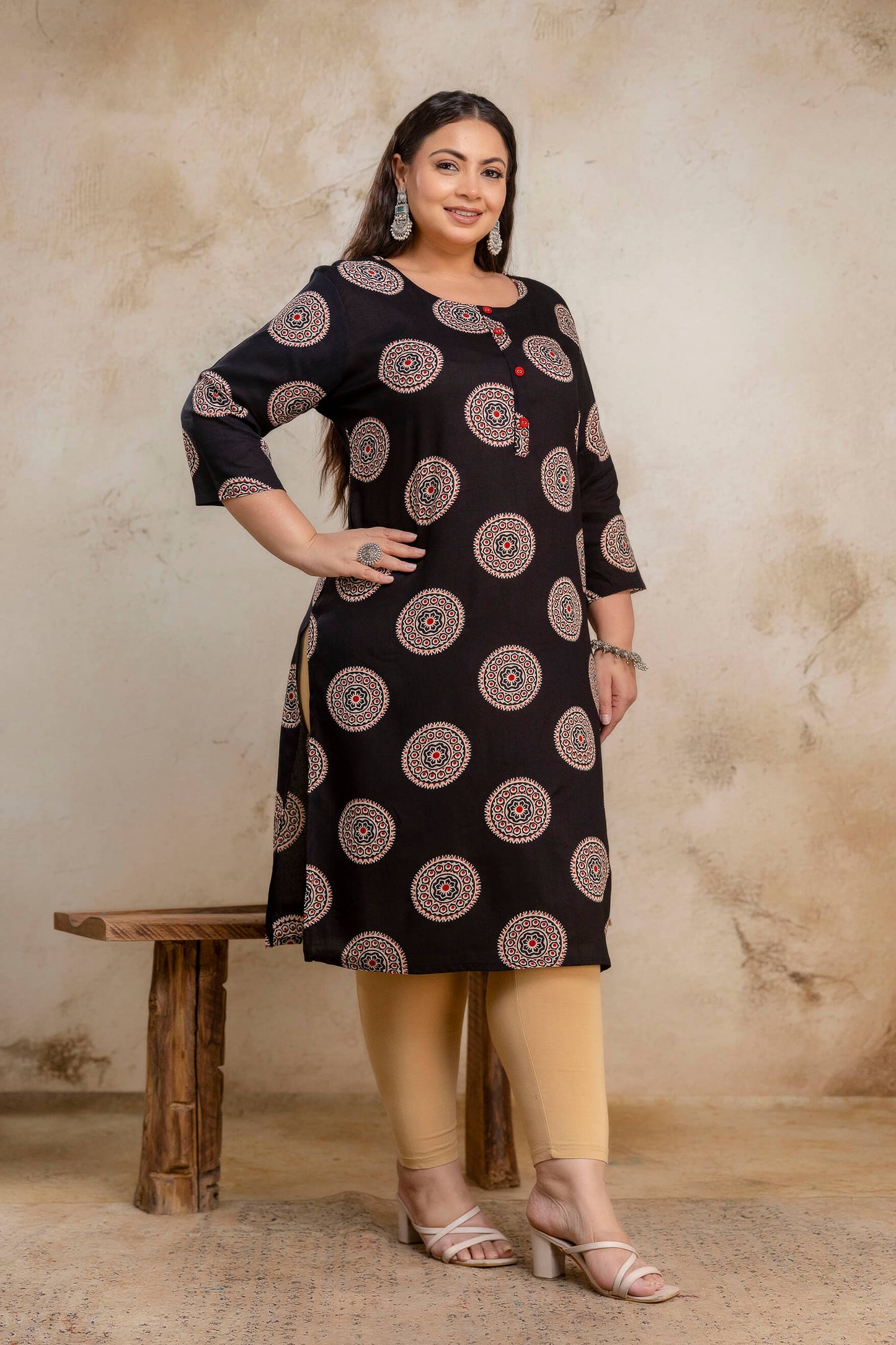 Plus Size Geometric Black Rayon Kurti – Curvisha