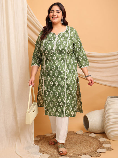 Plus size green cotton printed kurti for women, front view with lace trim and 3/4 sleeves, fat friendly big size 3XL-9XL