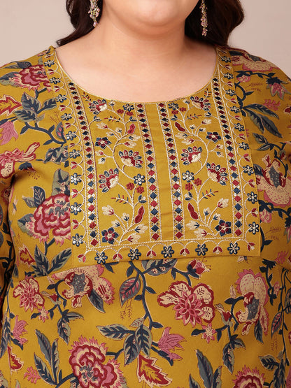 Close embroidery on mustard gown for fat women who prefer stylish big size clothing