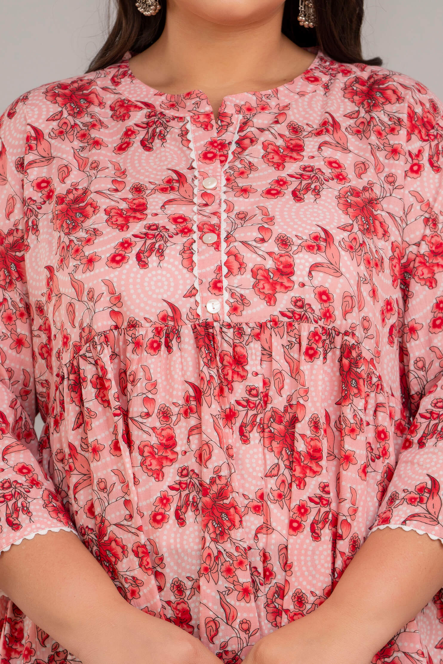 Button and Lace Detail of Pink and Red Rayon Floral Short Kurti Tunic – Fat Women Big Size Clothing