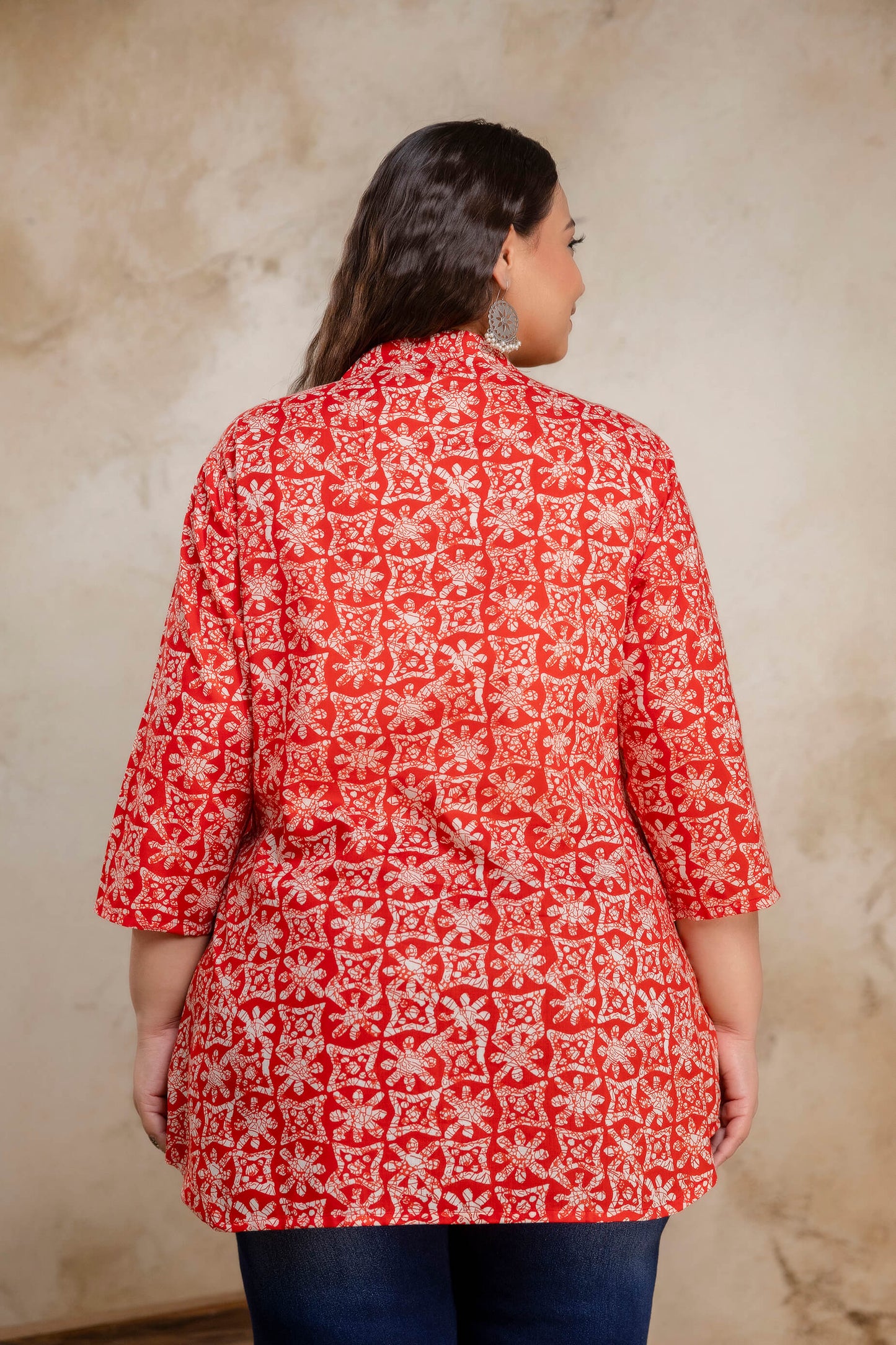 Back view of plus size red printed cotton short kurti tunic for curvy women