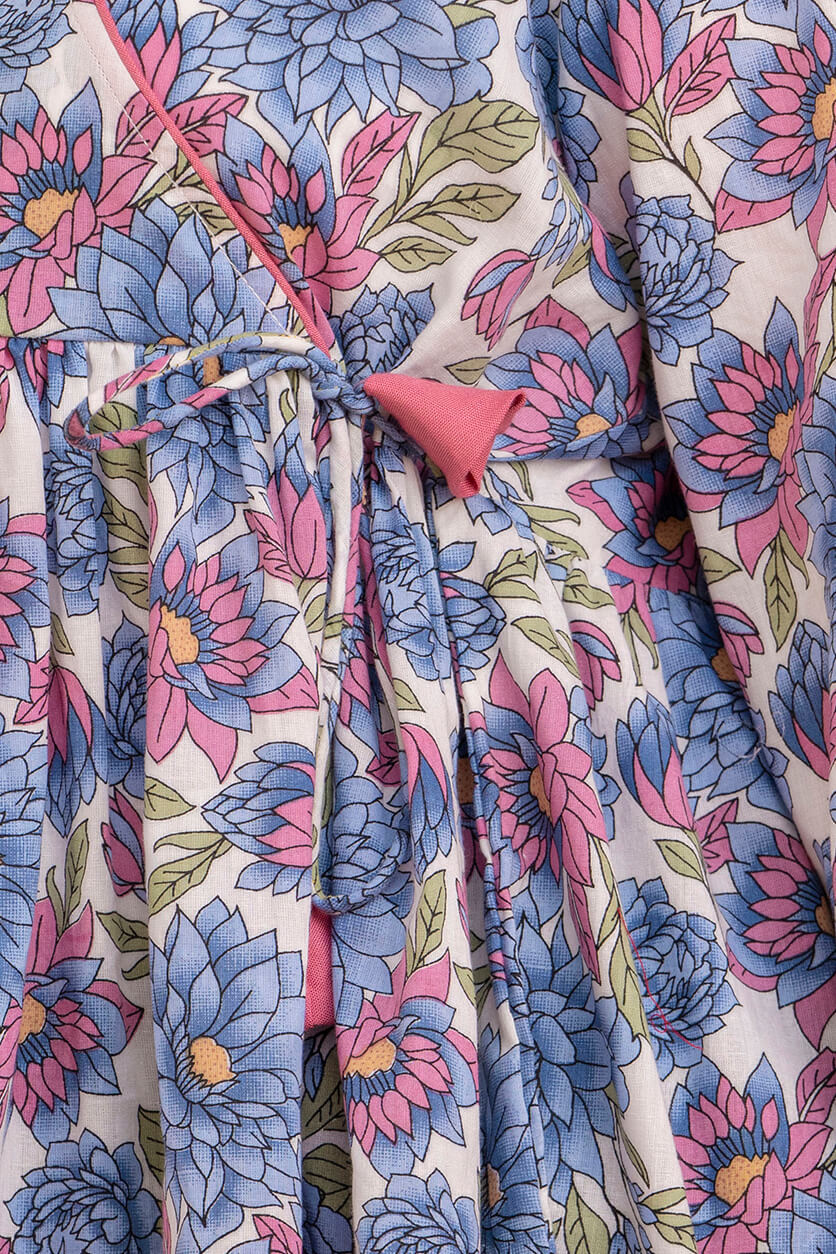 Tie-Up Detail Closeup of White Floral Rayon Short Kurti Tunic – Fat Women Big Size Clothing