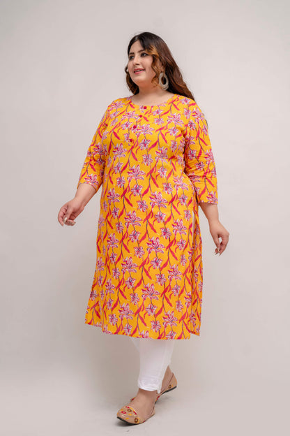 Side view showing relaxed fit and side slit; cheerful cotton big size kurti for curvy women
